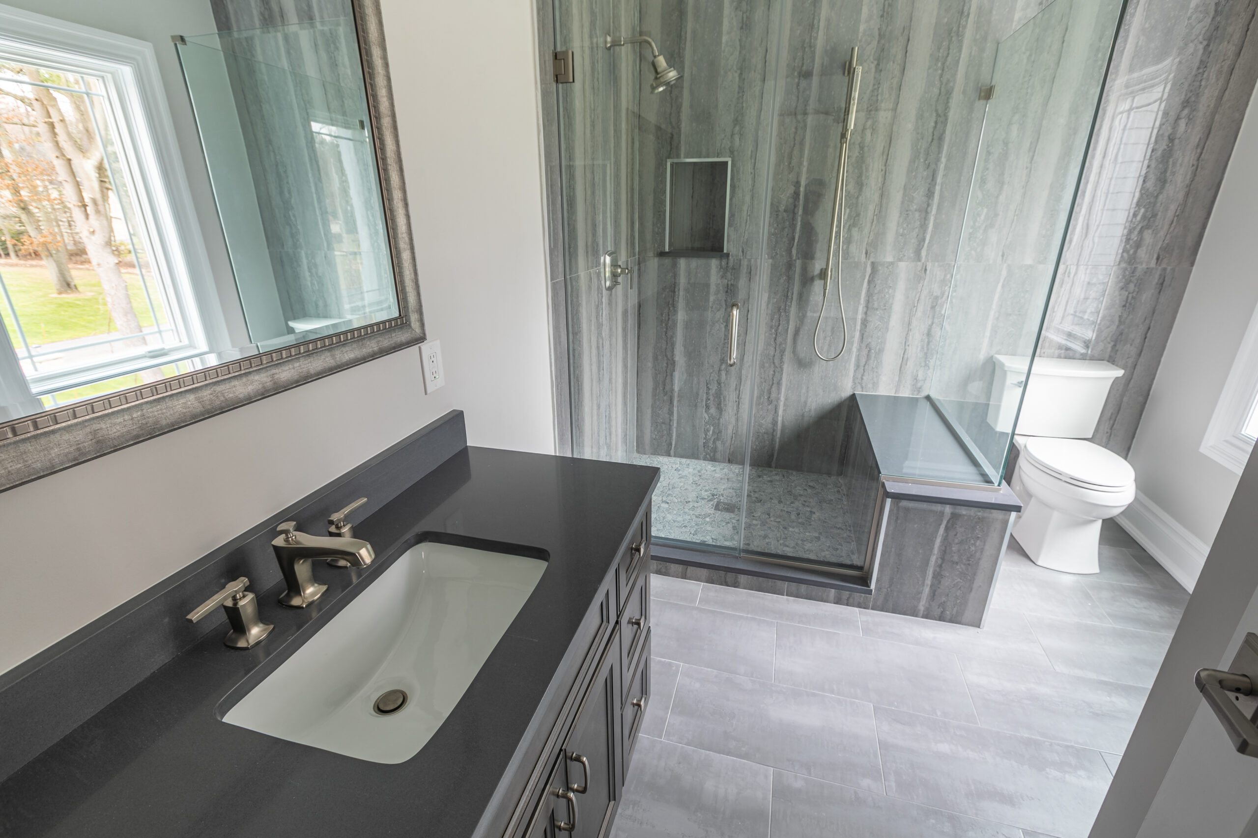 Choosing the Best Tiles for Your Bathroom, best tiles,bathroom tiles,backsplash for bathroom 6